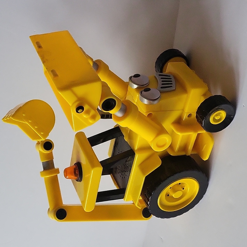 Vintage Bob Builder Talking Scoop Backhoe Tractor Bulldozer 2001